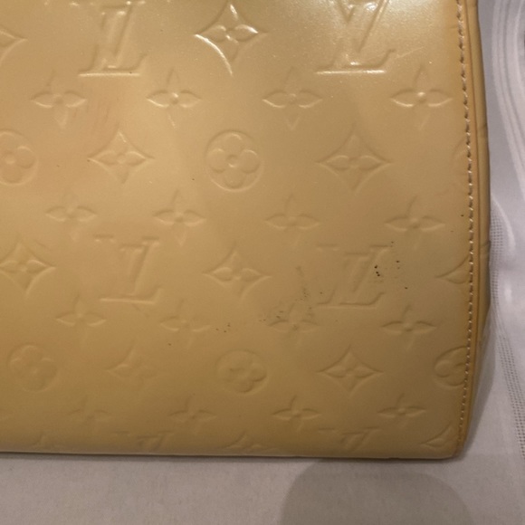 Louis Vuitton Brea MM Yellow Vernis Handbag - Picture 12 of 15